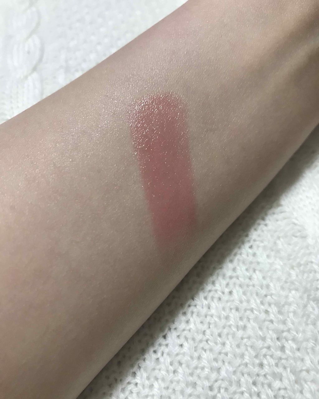 イレジスティブル グローリップス/RMK/口紅を使ったクチコミ(2枚目)