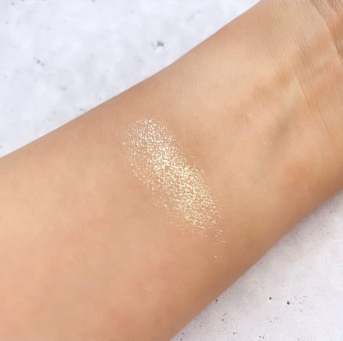 エレガンス ラズル スターアイカラー/エレガンス ラズル /単色アイシャドウを使ったクチコミ（3枚目）