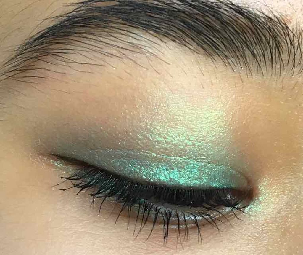 Super Shock Shadow/ColourPop/単色アイシャドウを使ったクチコミ（3枚目）