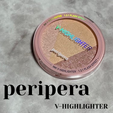 💄PERIPERA インク ブイ ハイライター

3色入りのハイライター！
左はピンクパール、真ん中ベージュパール、右がピンクラメという感じです🫶🏻

なので、鼻筋とかにハイライトとして使うのは真ん中か