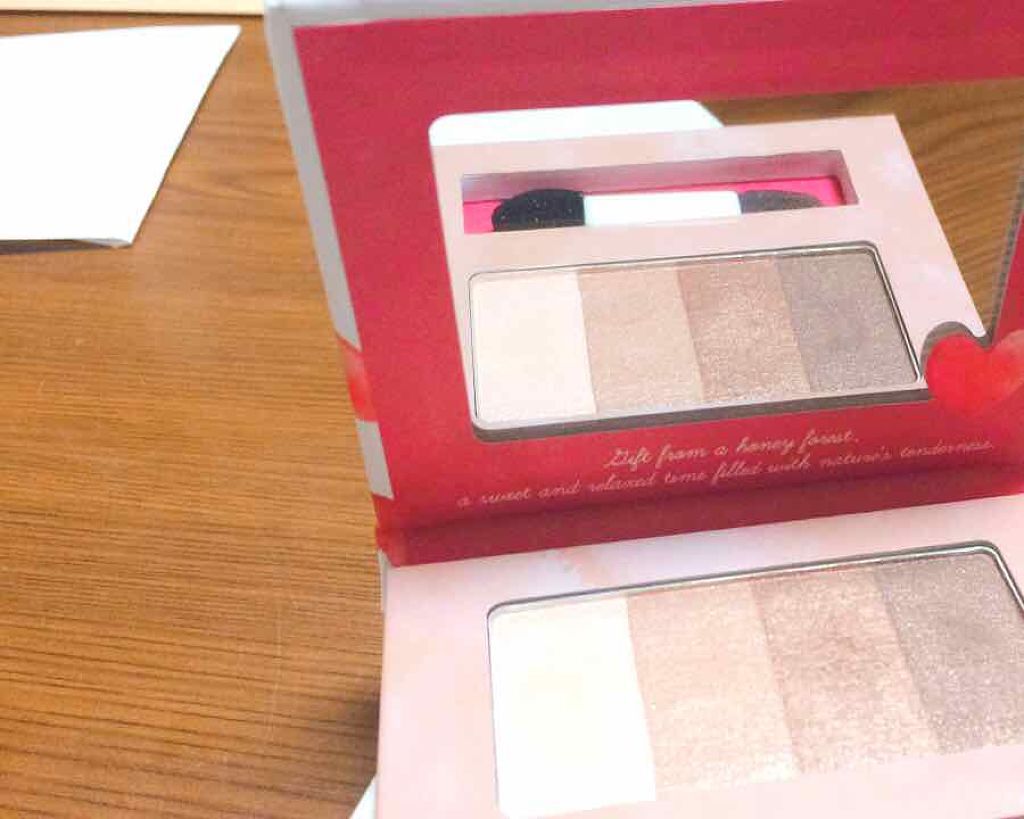 ワンダーハニー ハートフルなピュアアイシャドウ/VECUA Honey/アイシャドウパレットを使ったクチコミ(3枚目)