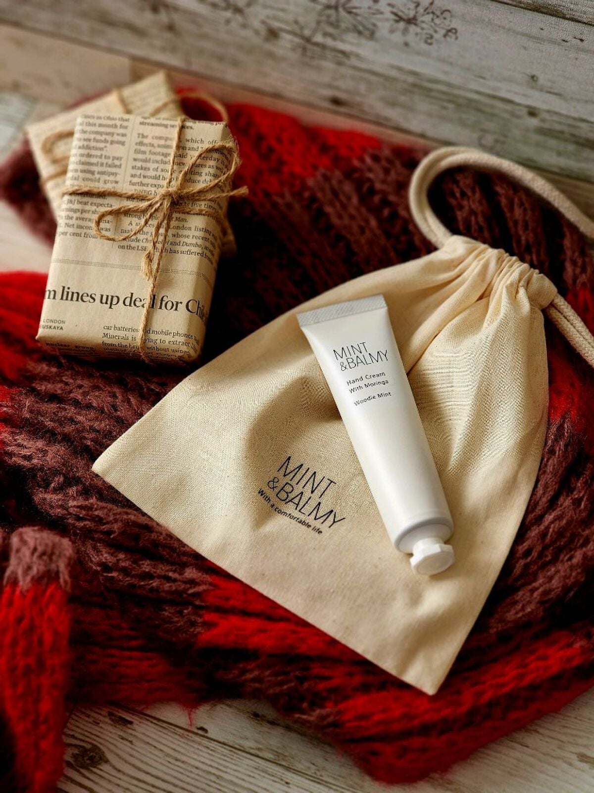 ハンドクリーム With Moringa ウッディミント/MINT&BALMY/ハンドクリームを使ったクチコミ(2枚目)