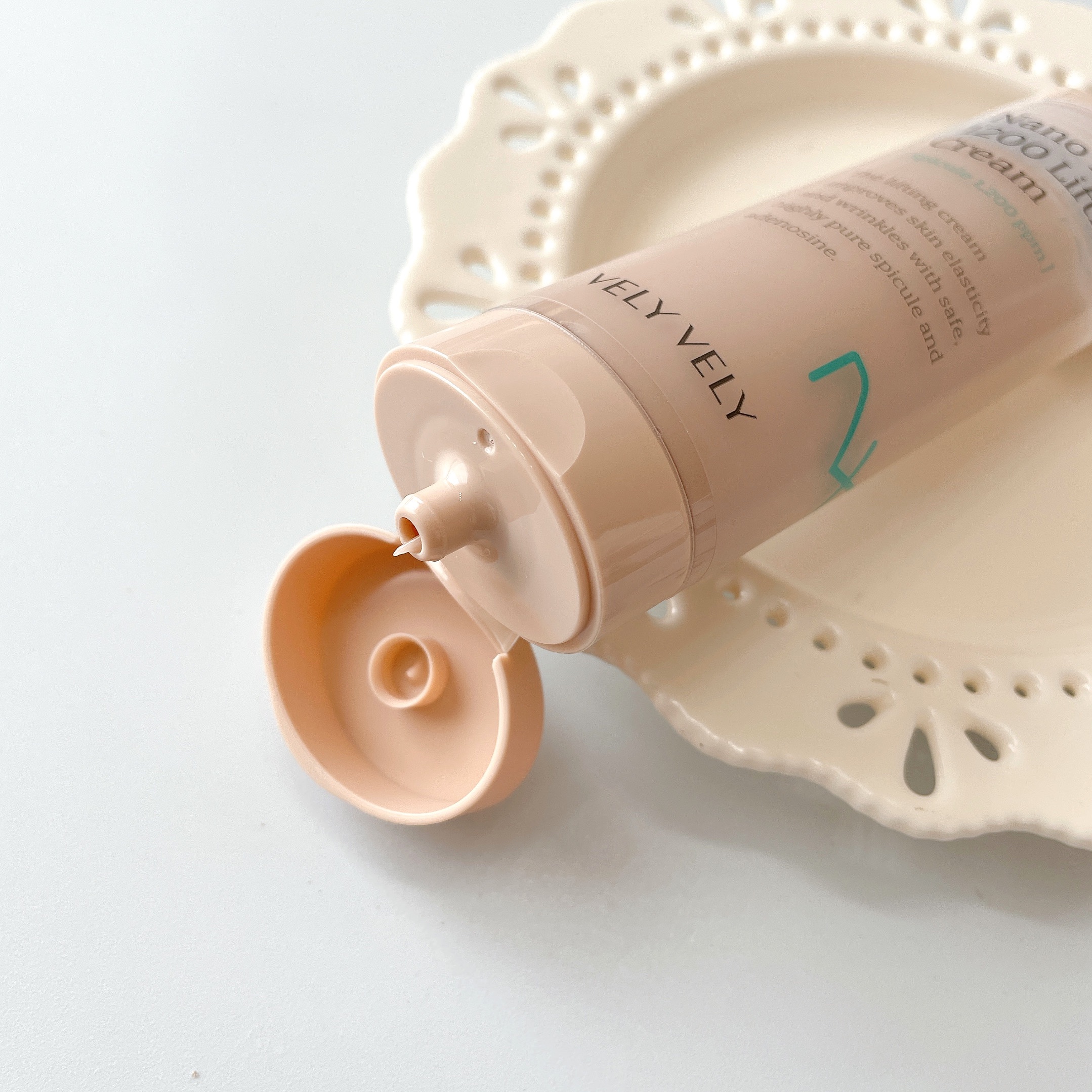 ナノ ニードル 1200 リフティングクリーム/VELY VELY/フェイスクリームを使ったクチコミ（2枚目）