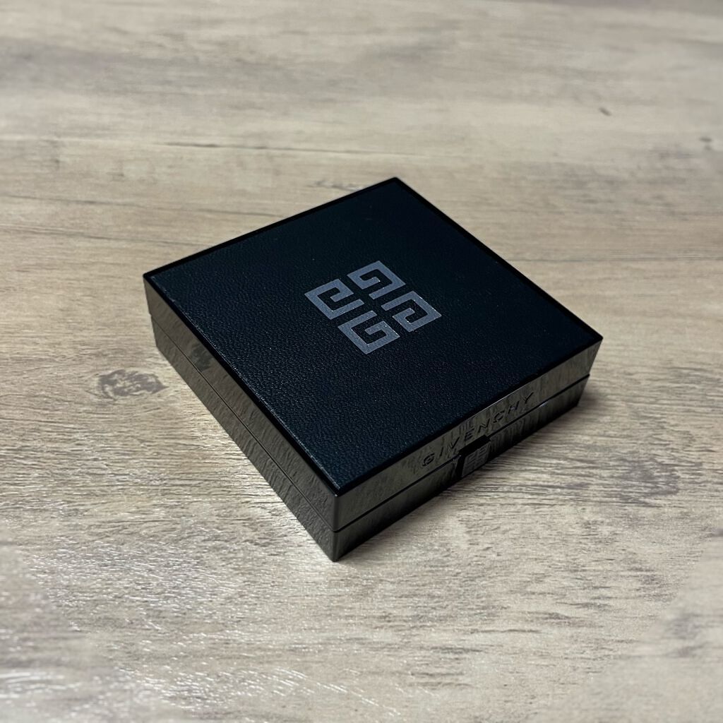 ããªãºã ã»ãªãŒãã«ã»ãã¬ã¹ãããŠã㌠/GIVENCHY/ãã¬ã¹ãããŠããŒã䜿ã£ãã¯ãã³ãïŒ1æç®ïŒ