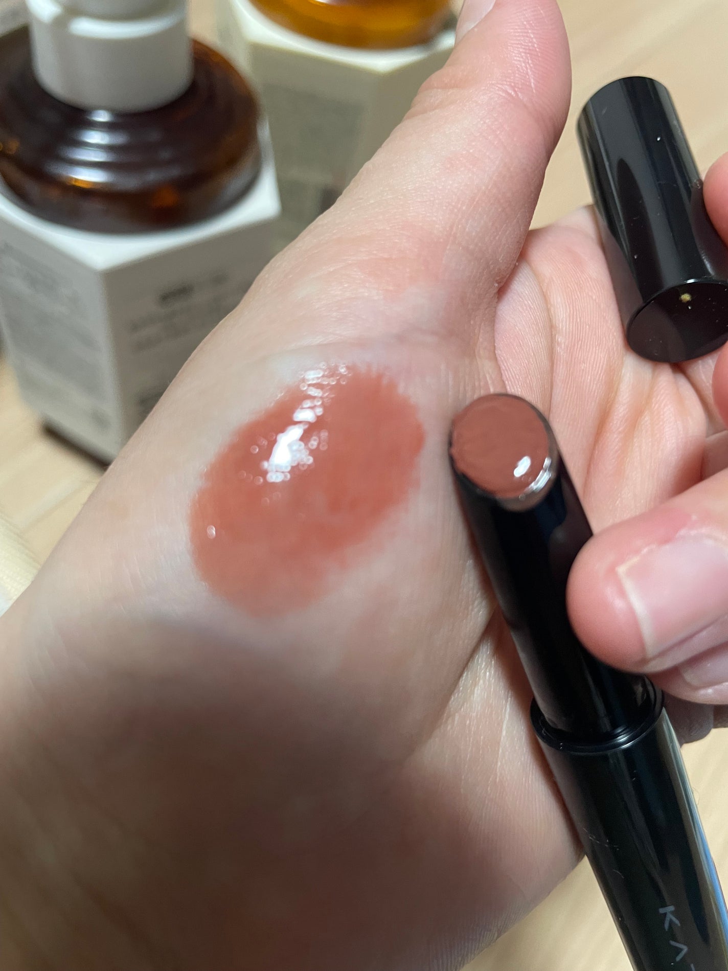 ケイト リップモンスター ツヤバース/KATE/口紅を使ったクチコミ(2枚目)