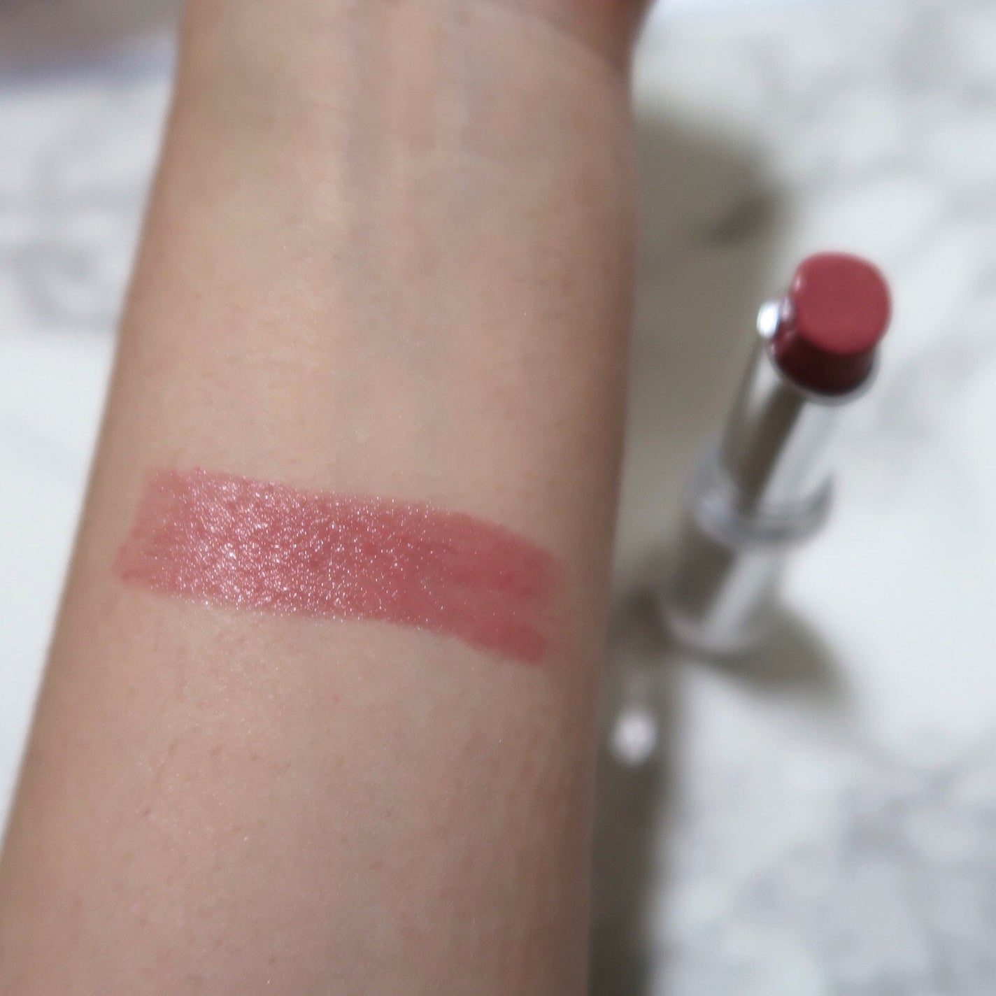 ラスティンググロスリップ/CEZANNE/口紅を使ったクチコミ(2枚目)