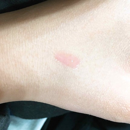 フォーエヴァージューシー オイルルージュ/JILL STUART/口紅を使ったクチコミ(4枚目)