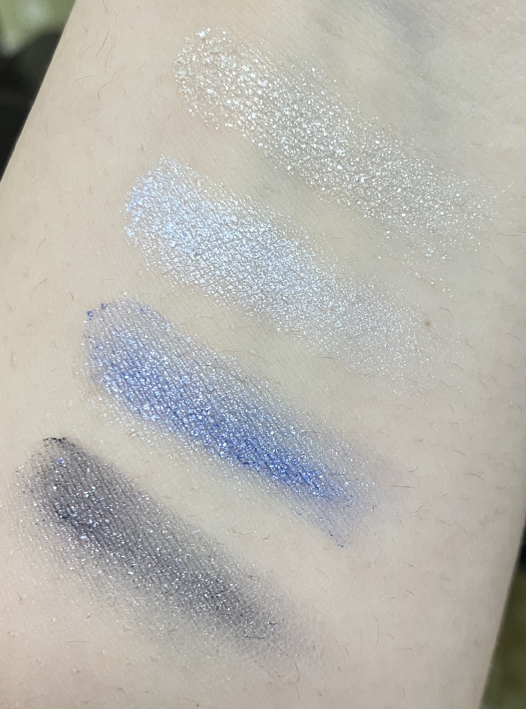 ジュエリングアイズ BL381 洪水/MAJOLICA MAJORCA/アイシャドウパレットを使ったクチコミ（3枚目）