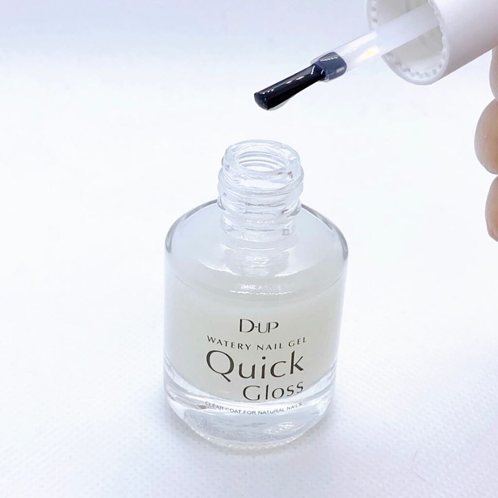 ウォータリーネイルジェル クイックグロス		/D-UP/オールインワンネイルを使ったクチコミ（2枚目）