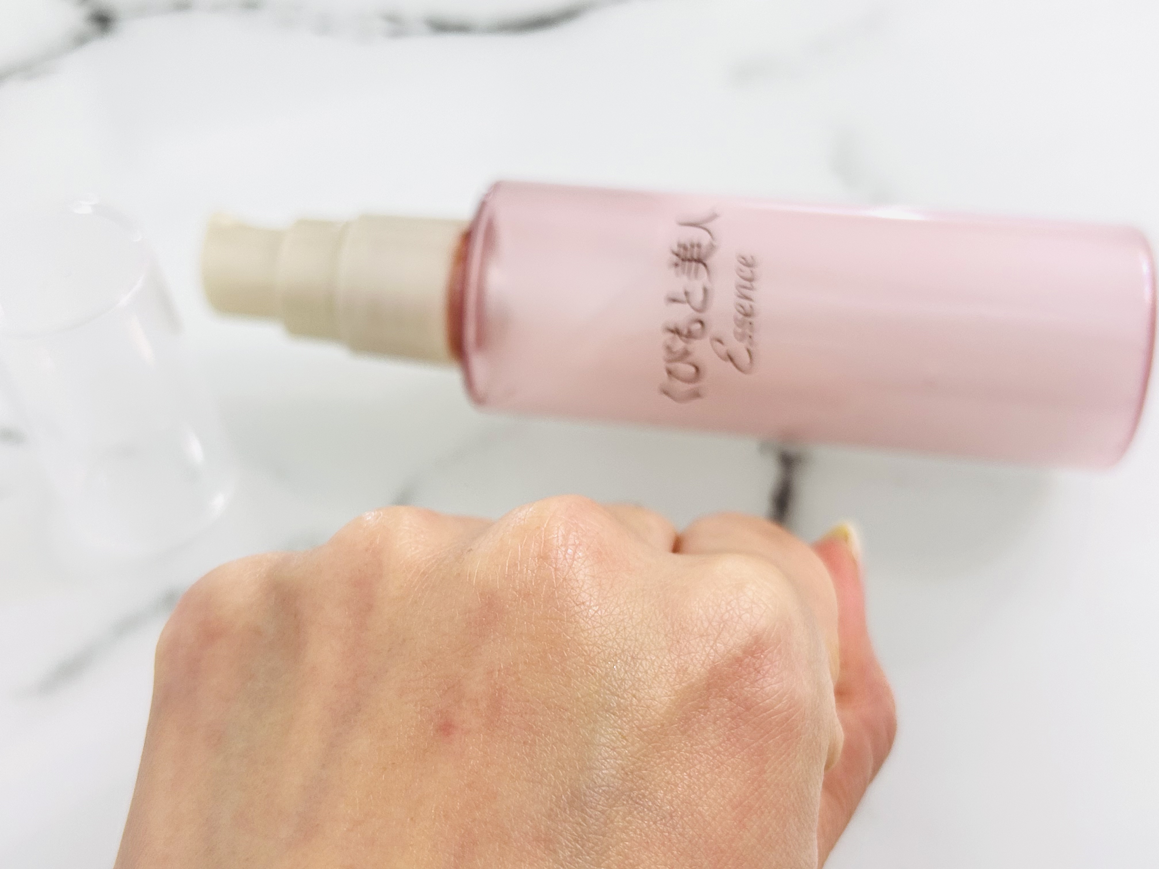 くびもと美人 あごライン集中ケア美容液 /マックス/フェイスクリームを使ったクチコミ（3枚目）