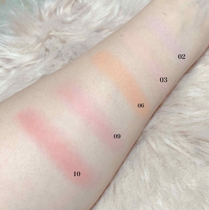 ミニ プレスト チークカラー/レ・メルヴェイユーズ ラデュレ/パウダーチークを使ったクチコミ(2枚目)