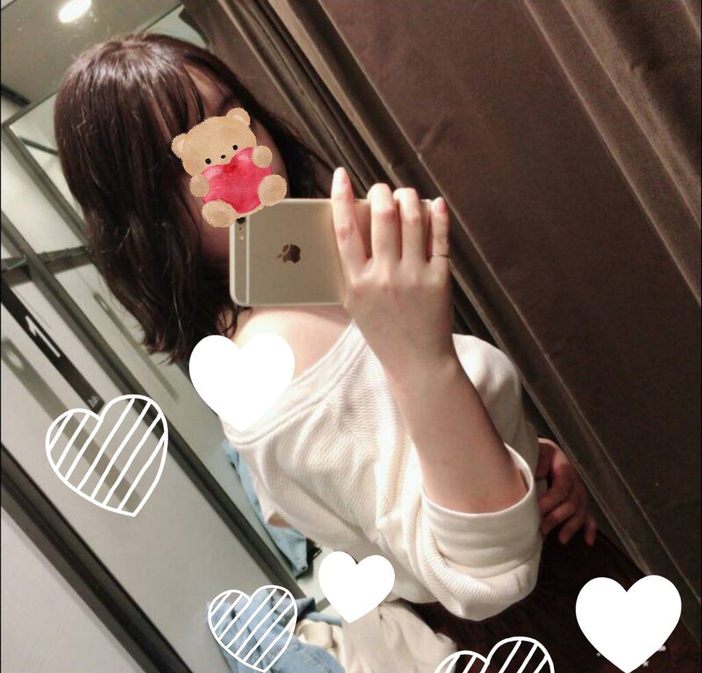 娘の美容室  カラー   カット
ご参考までに


#娘美容室  ←ご参考までに…

ザ・プロダクトヘアワックス
娘 プライベートで  愛用中


トップス  フーズフーチコ

#ザプロダクトヘアワックス
#ザプロダクト  #ヘアワックス
