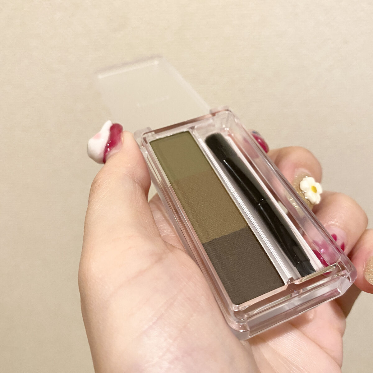 ちふれ アイブロー パウダーのクチコミ「プチプラで垢抜け眉に🪄
"ちふれ アイブロー パウダー"


GR30 グリーン系ブラウン

.....」（3枚目）