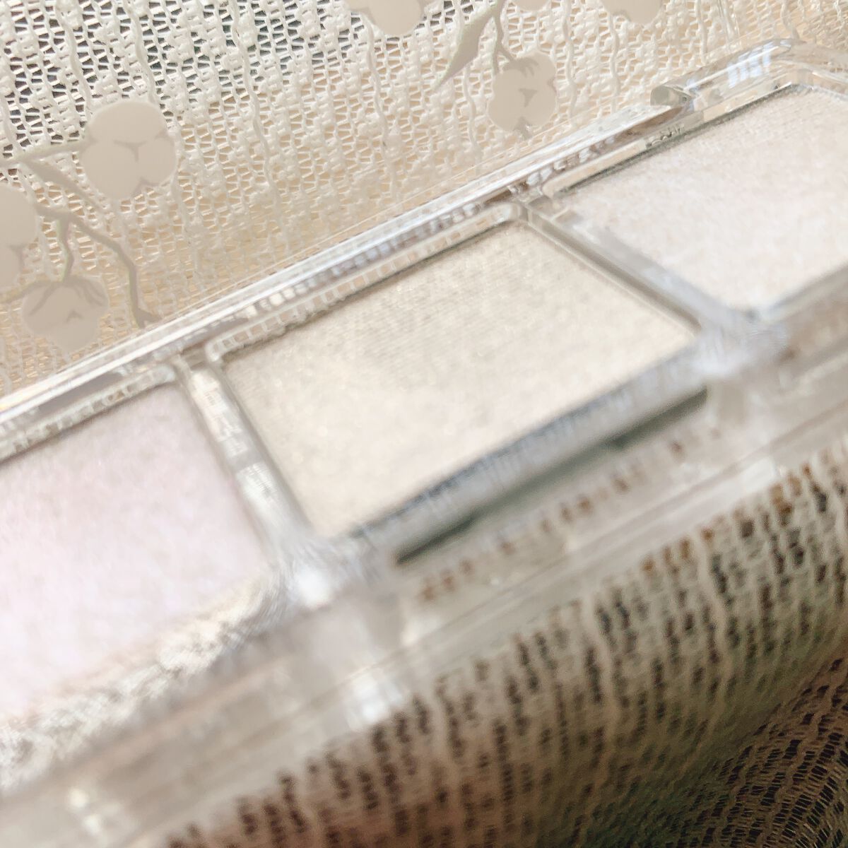 3色フローラアイパレット/LEEMEMBER/アイシャドウパレットを使ったクチコミ(3枚目)