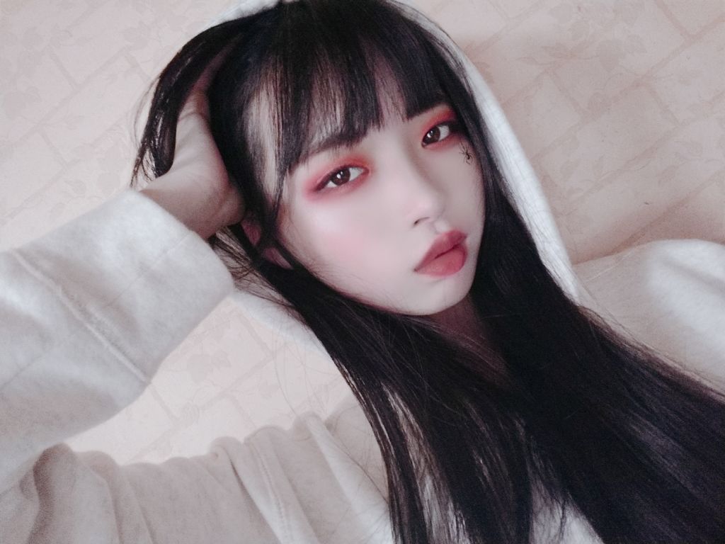 UR GLAM　POWDER EYESHADOW/U R GLAM/単色アイシャドウを使ったクチコミ（2枚目）