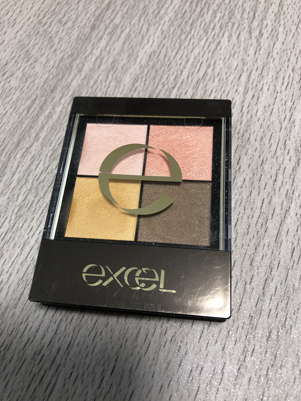 リアルクローズシャドウ/excel/アイシャドウパレットを使ったクチコミ（1枚目）