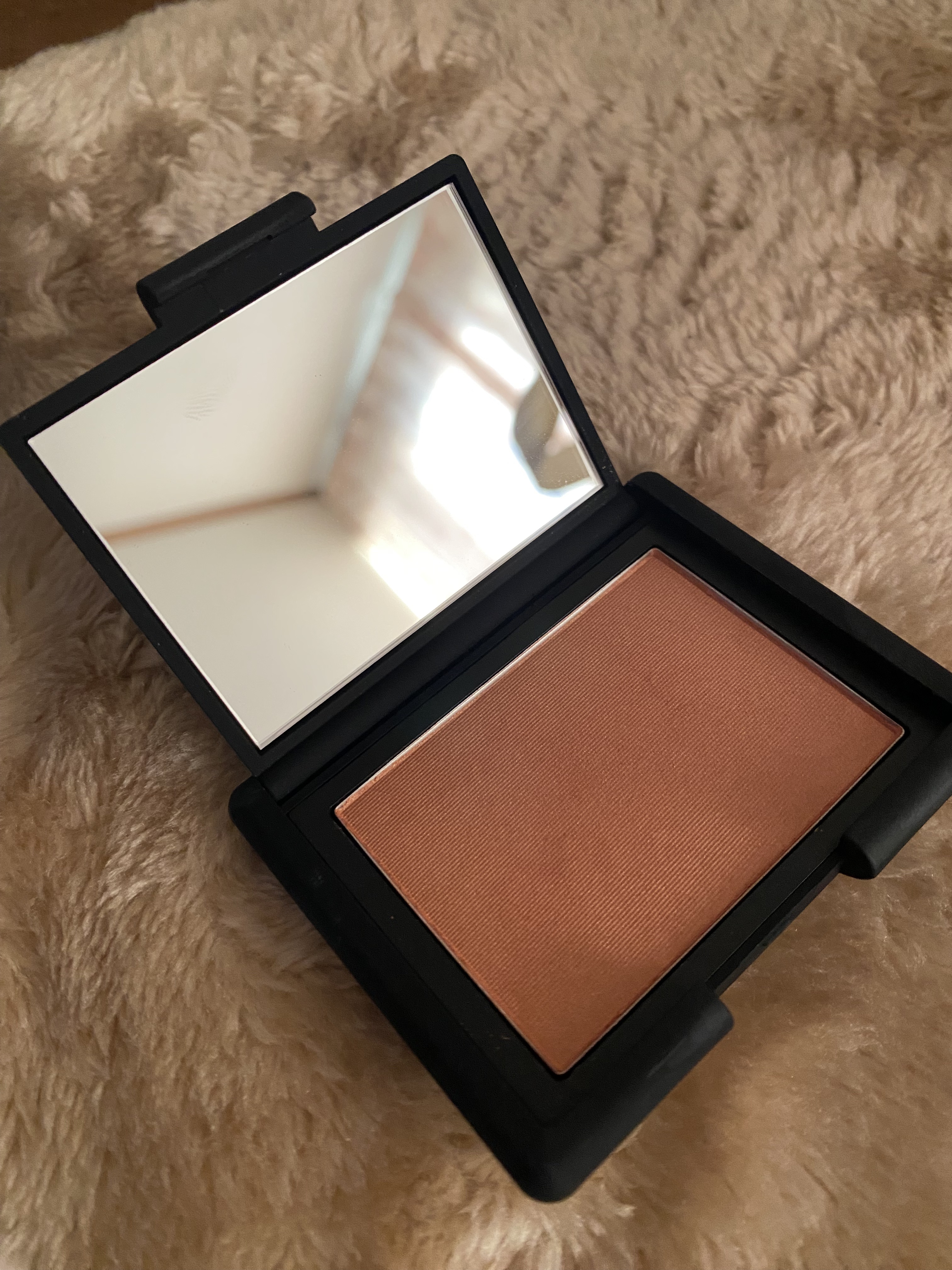 ブラッシュ 4029N/NARS/パウダーチークを使ったクチコミ（2枚目）