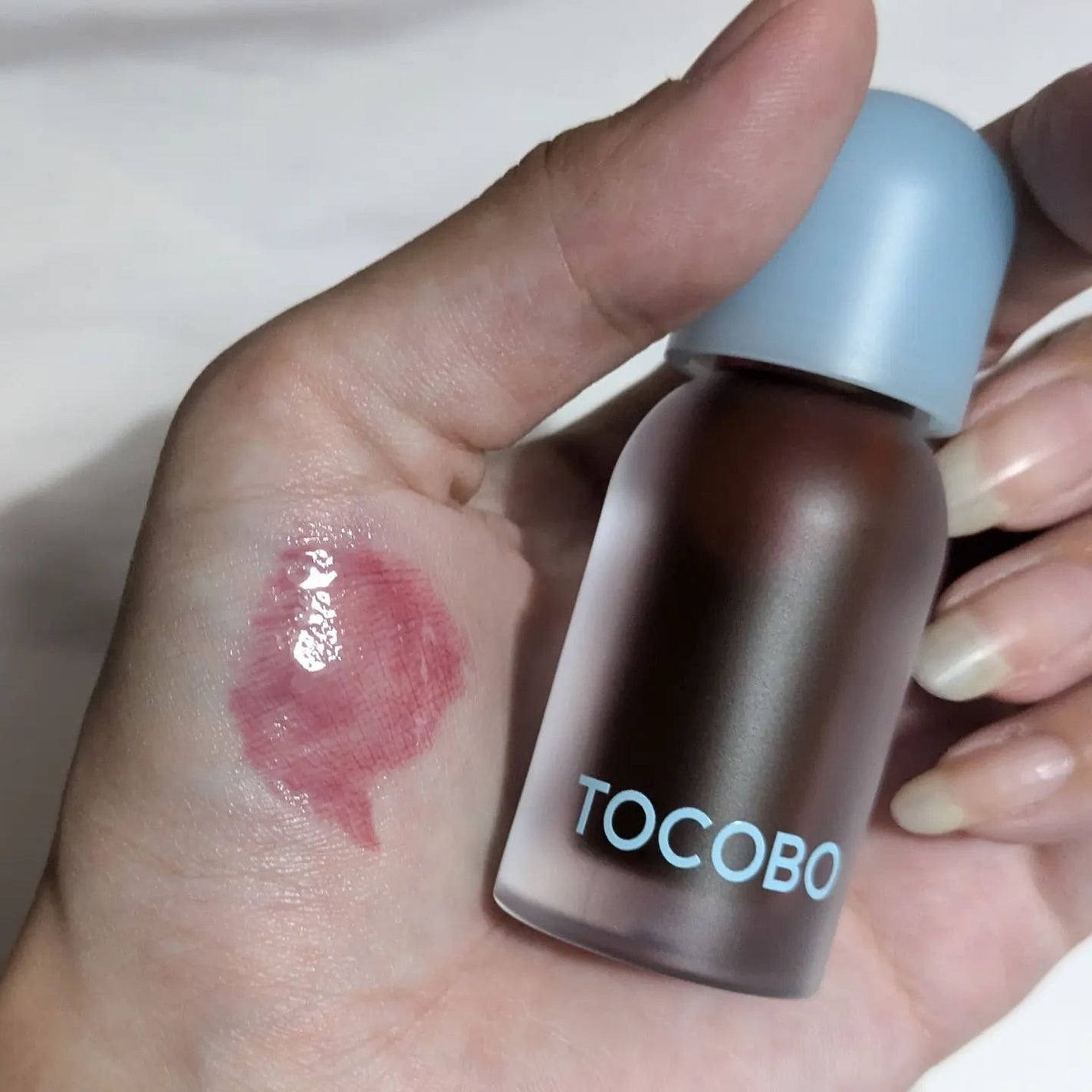 ジューシーベリープランピングリップオイル/TOCOBO/リップグロスを使ったクチコミ(4枚目)