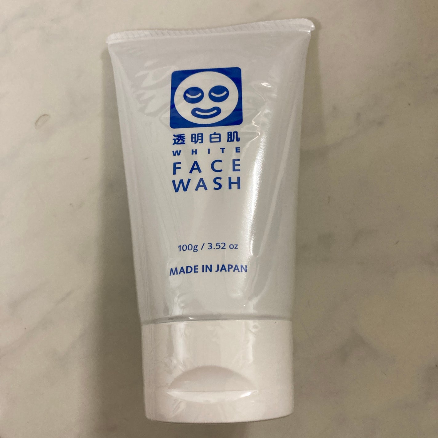 ホワイトフェイスウォッシュ/透明白肌/洗顔フォームを使ったクチコミ(1枚目)