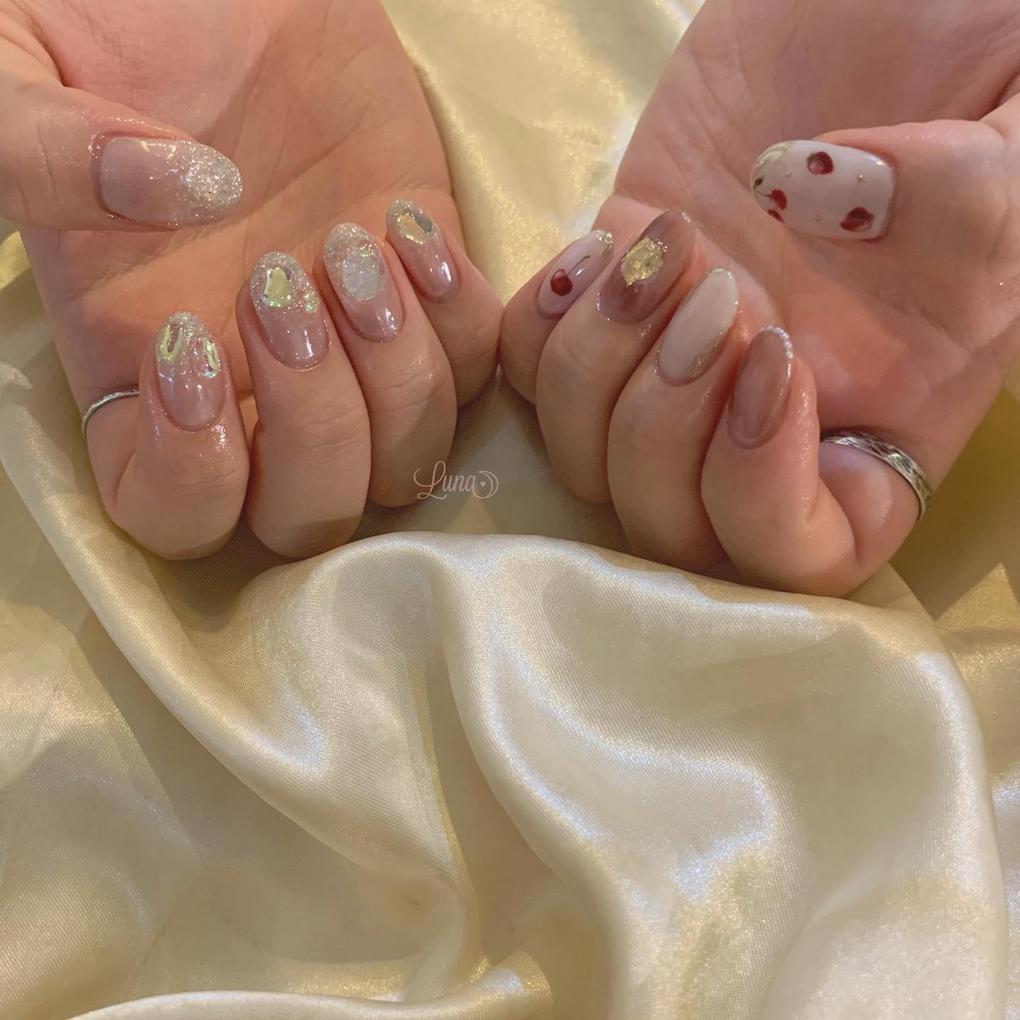 #ジェルネイル,#ワンカラーネイル,#ニュアンスネイル,#うるうるネイル,#ちゅるんネイル,#シンプルネイル,#パーツネイル,#透け感ネイル,#クリアネイル,#ぷっくりネイル,#ちぐはぐネイル,#韓国ネイル,#きらきらネイル,#うるつやネイル,#フレンチガーリーネイル,#さくらんぼネイル,#ラメグラネイルのネイルデザイン