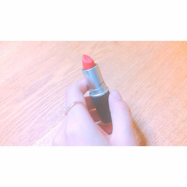 #MAC #リップスティック #シーシアー 

ずっと気になっていたMacのシーシアー♡
色がほんとに可愛い😍💕
ひと塗りなら学校にも使えそう
でもすぐ乾燥するなぁ…