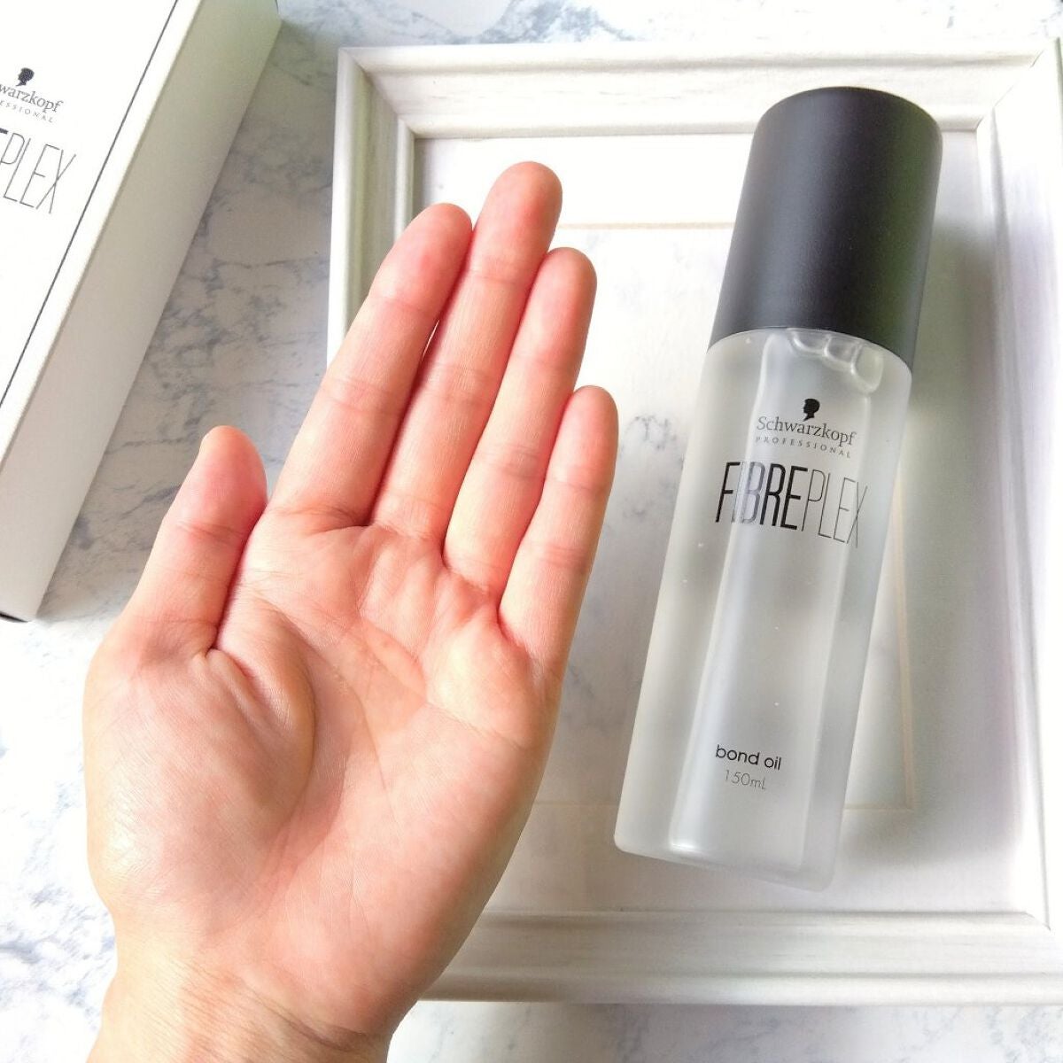 ファイバープレックス ボンドオイル/シュワルツコフ プロフェッショナル/ヘアオイルを使ったクチコミ(4枚目)