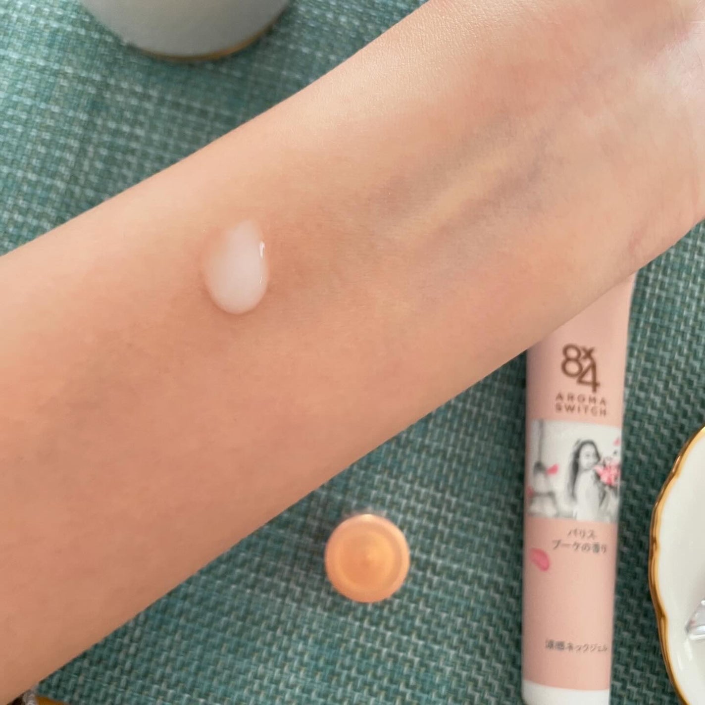 8x4 アロマスイッチ 涼感ネックジェル パリスブーケの香り/8x4/デオドラント・制汗剤を使ったクチコミ(7枚目)