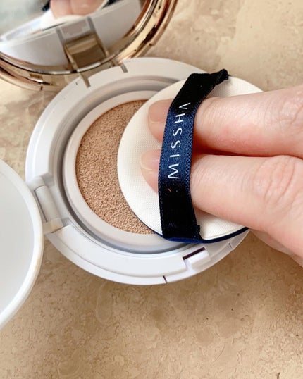 MISSHA M クッション ファンデーション(モイスチャー)のクチコミ「やっと、美容院に行けました。
人生初・根元は白髪染め👨🦳
後はオーガニックカラーのおしゃれ染.....」(3枚目)