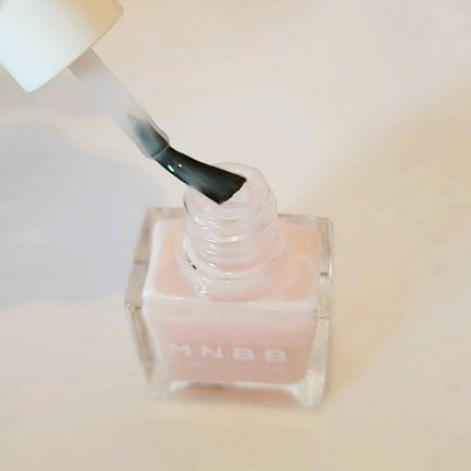 M・N・B・B パーフェクトネイルコートのクチコミ「💎M・N・B・B
パーフェクト ネイルコート💎
自爪を自然にキレイに見せてくれる自爪感ネイル.....」(2枚目)