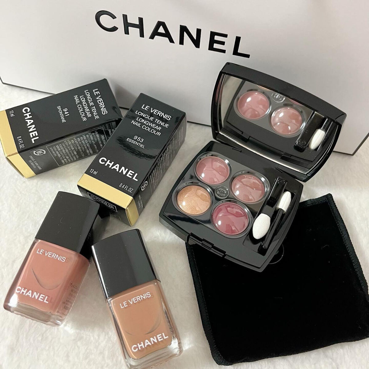ヴェルニ ロング トゥニュ 953 エサンシエル＜数量限定色＞/CHANEL/マニキュアを使ったクチコミ（1枚目）