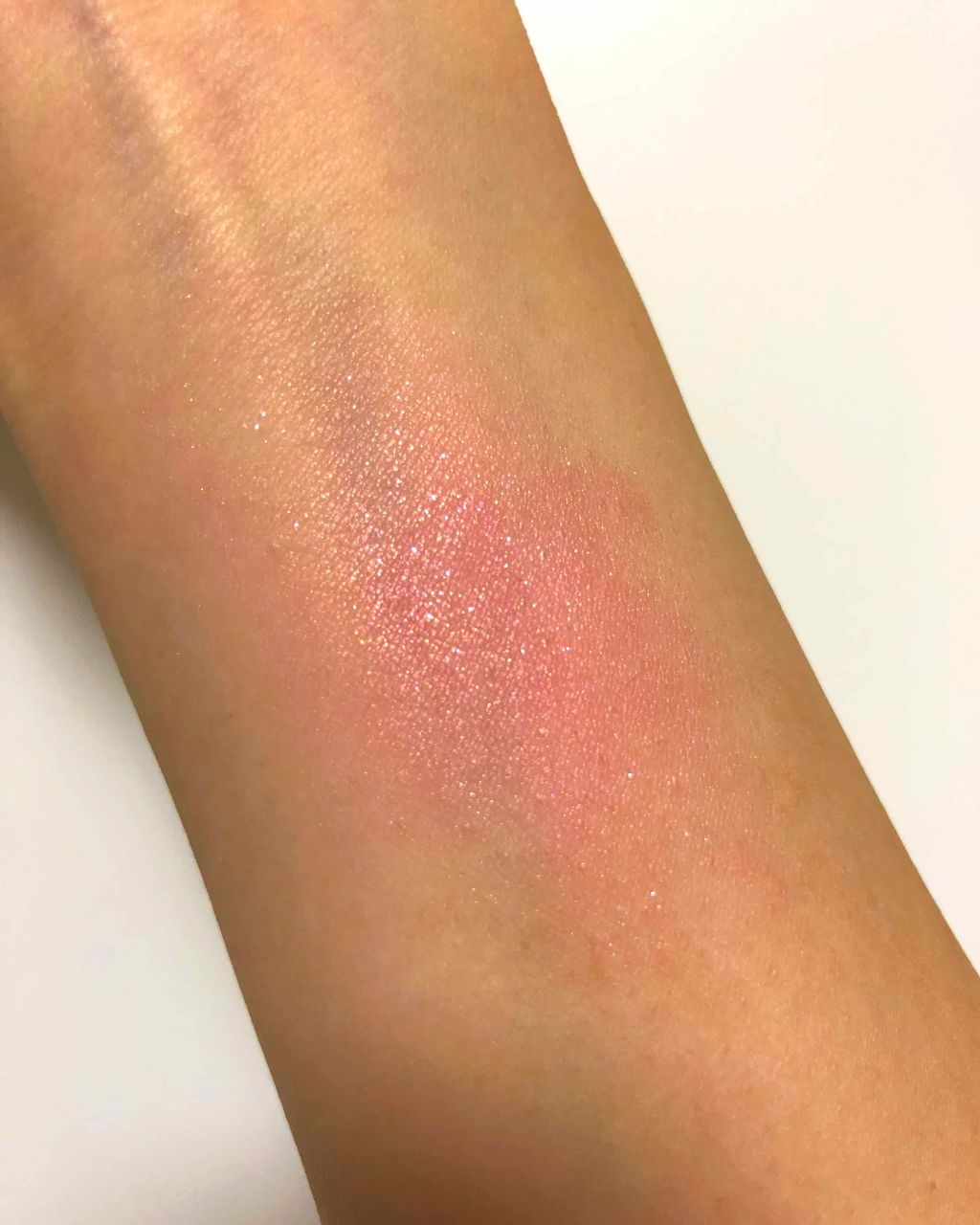 ブラッシング ハート/MAKEUP REVOLUTION/パウダーチークを使ったクチコミ(3枚目)