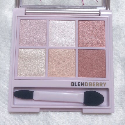 オーラクリエイション/BLEND BERRY/アイシャドウパレットを使ったクチコミ(4枚目)