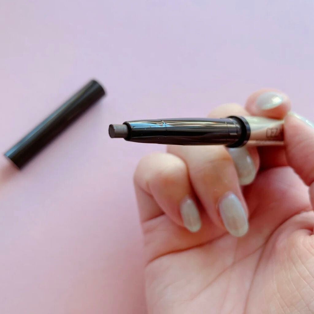 ブラシ付きアイブロウ繰り出し/CEZANNE/アイブロウペンシルを使ったクチコミ(3枚目)