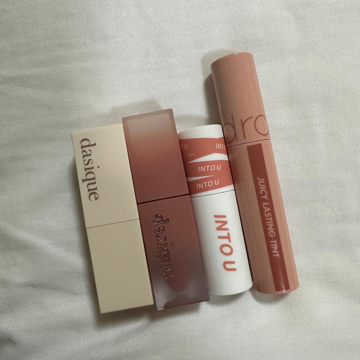 ジューシーラスティングティント/rom&nd/リップティントを使ったクチコミ（3枚目）