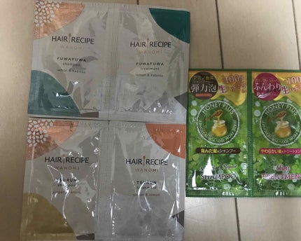 HONEY PLUS(ハニープラス) スムース&リペアシャンプーのクチコミ「右の、 HONEY PLUS(ハニープラス) 使ったのでレビュー。
サンプルを購入しまし.....」(1枚目)