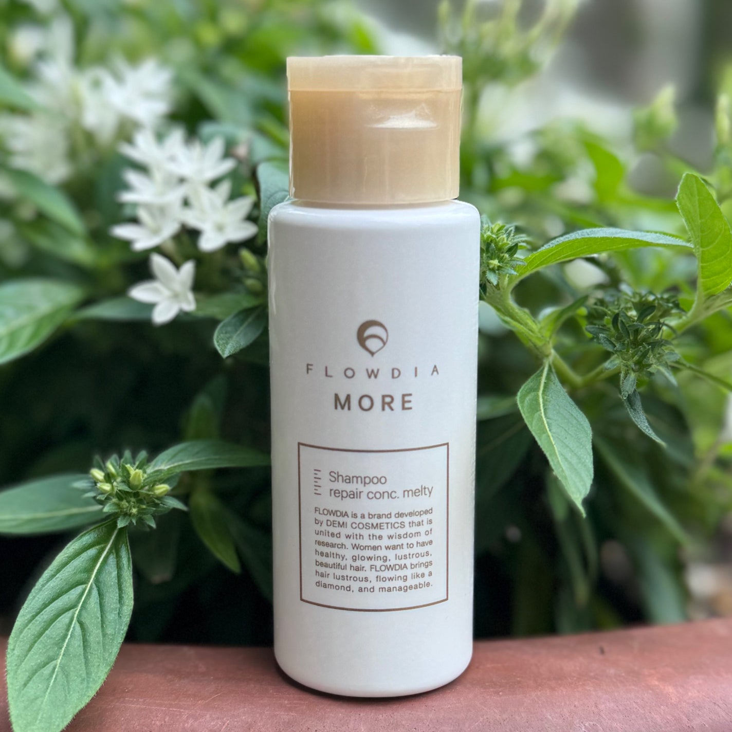 フローディア シャンプー スリークモイスト/FLOWDIA/サロンシャンプーを使ったクチコミ(1枚目)