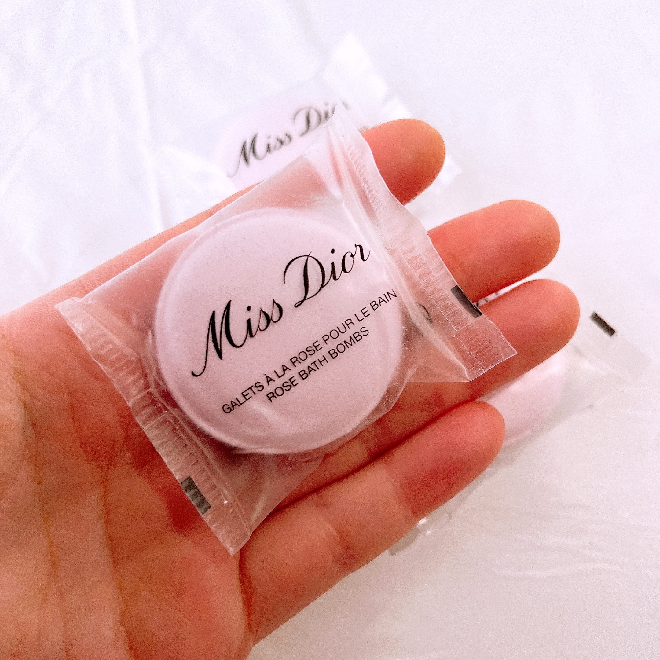 ディオール　入浴剤 試してみたDior ミス ディオール ローズ バスボムのリアルな口コミ