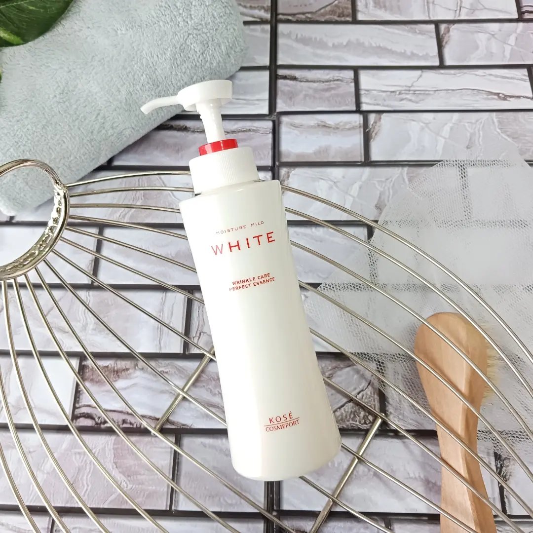 モイスチュアマイルドホワイトリンクルケア パーフェクトエッセンス/モイスチュアマイルド ホワイト/オールインワン化粧品を使ったクチコミ（1枚目）