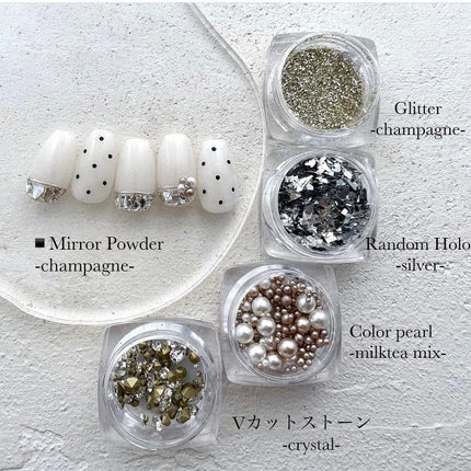 naomi on LIPS 「最近ドットも人気です❤︎ルセレのランダムホロの輝きも綺麗🥳📝..」(4枚目)