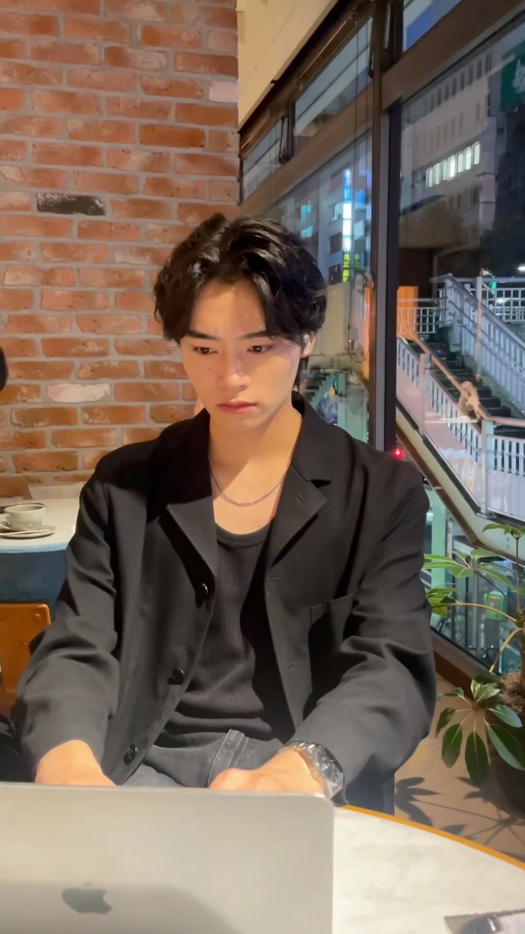 @kooki_mensskincare◀︎垢ぬけたいメンズはこちらから​
​
✨モテる男が絶対にしていること✨​
​
スキンケア始めたのがきっかけで男磨きハマったから​
男磨きなにすれば良いかわからない人スキンケアから始めてみてほしい！​
