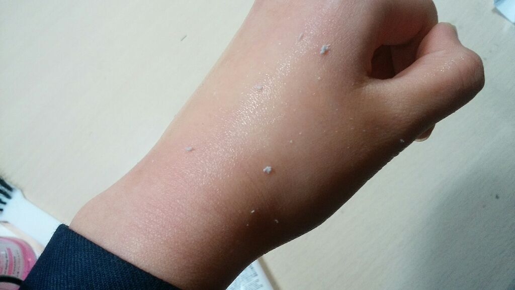 フェイスピーリングジェル ピーチの香り/DAISO/ピーリングを使ったクチコミ(3枚目)