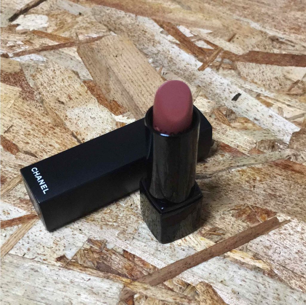 ルージュ アリュール ヴェルヴェット/CHANEL/口紅を使ったクチコミ(1枚目)