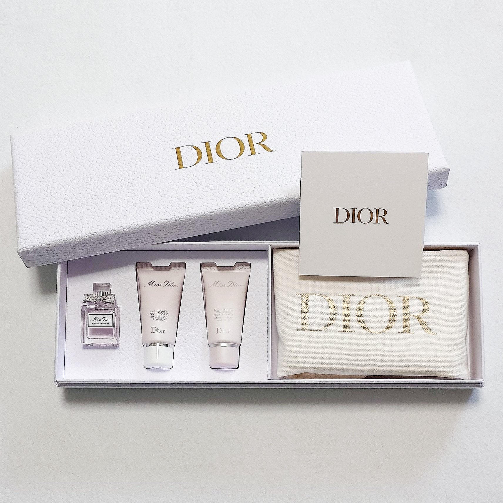 Dior ラ コレクシオン ニュールック 1947 香水 250ml ディオール ディオール / ニュールック 1947の公式商品情報｜美容・化粧品情報は