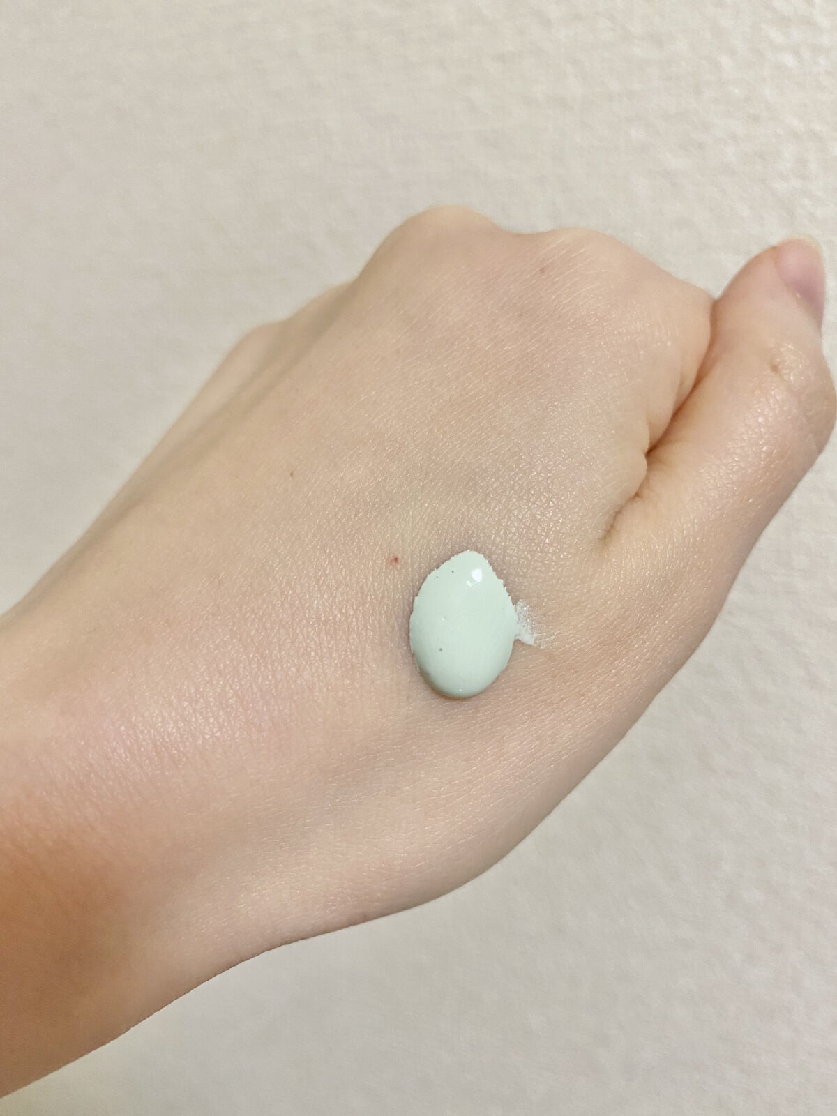 カラーコレクティングプライマー/VDL/化粧下地を使ったクチコミ（2枚目）