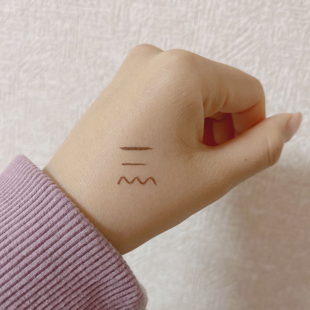 「密着アイライナー」ショート筆リキッド/デジャヴュ/リキッドアイライナーを使ったクチコミ(2枚目)