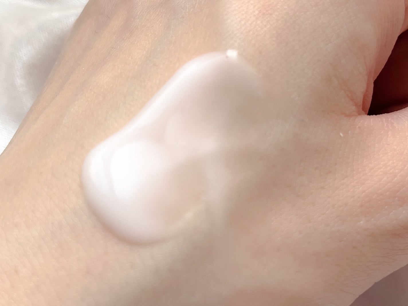 薬用ローション(とてもしっとり)/IHADA/化粧水を使ったクチコミ(4枚目)