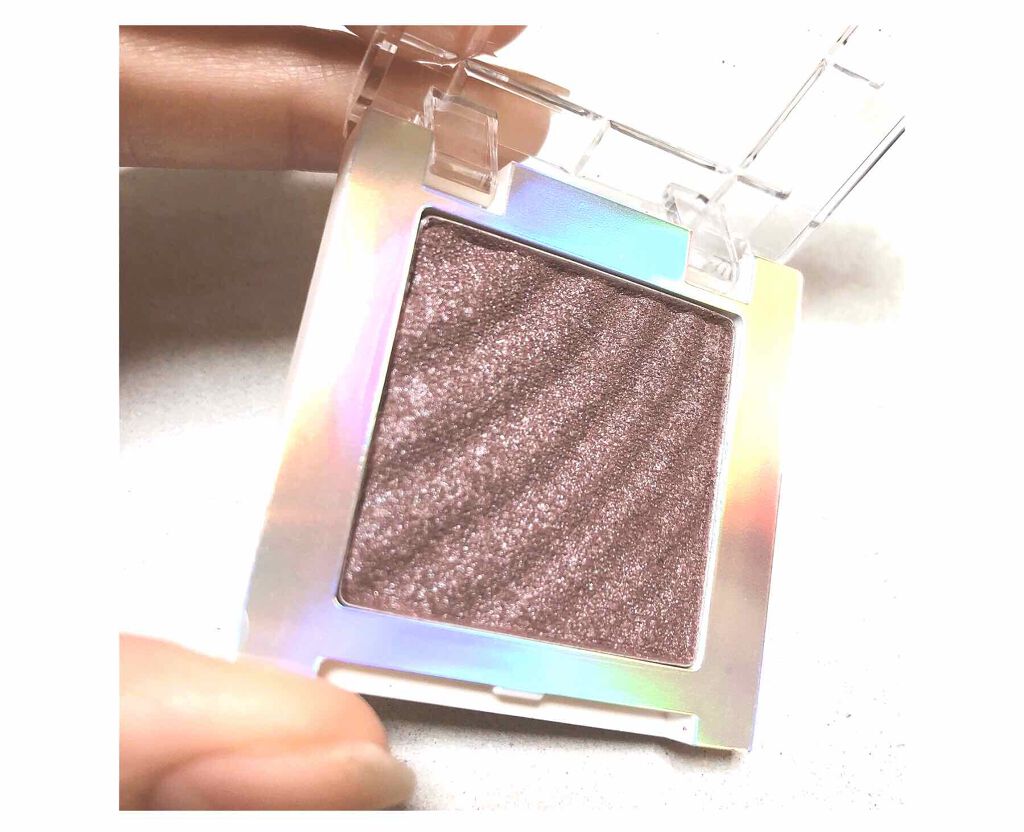 カラークイーン オイルシャドウ/ロレアル パリ/単色アイシャドウを使ったクチコミ（2枚目）