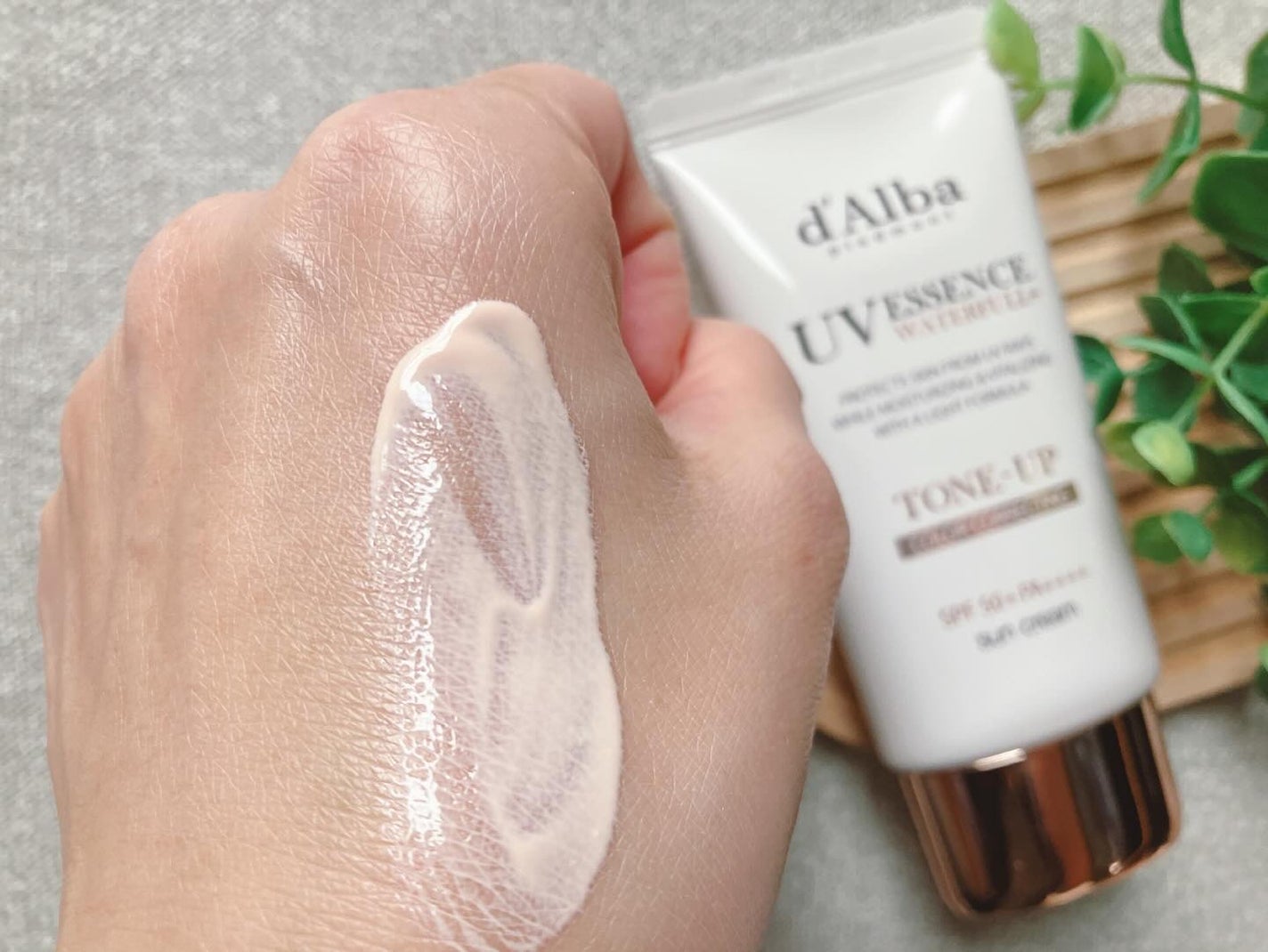 ぴぴちゃん22@フォロバ100% on LIPS 「d’Albaトーンアップサンクリーム(ピンク)▶@dalba_..」(8枚目)