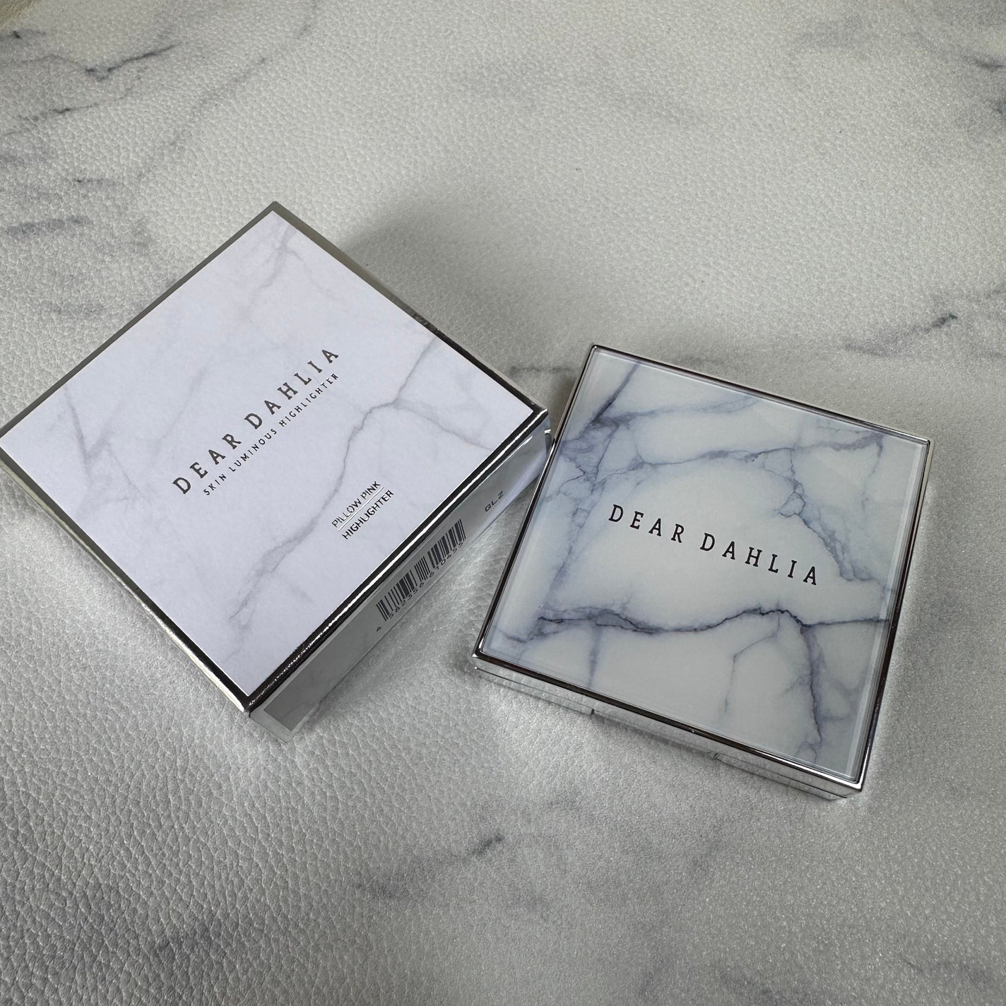 スキンルミナスハイライター/DEAR DAHLIA/パウダーハイライトを使ったクチコミ(2枚目)