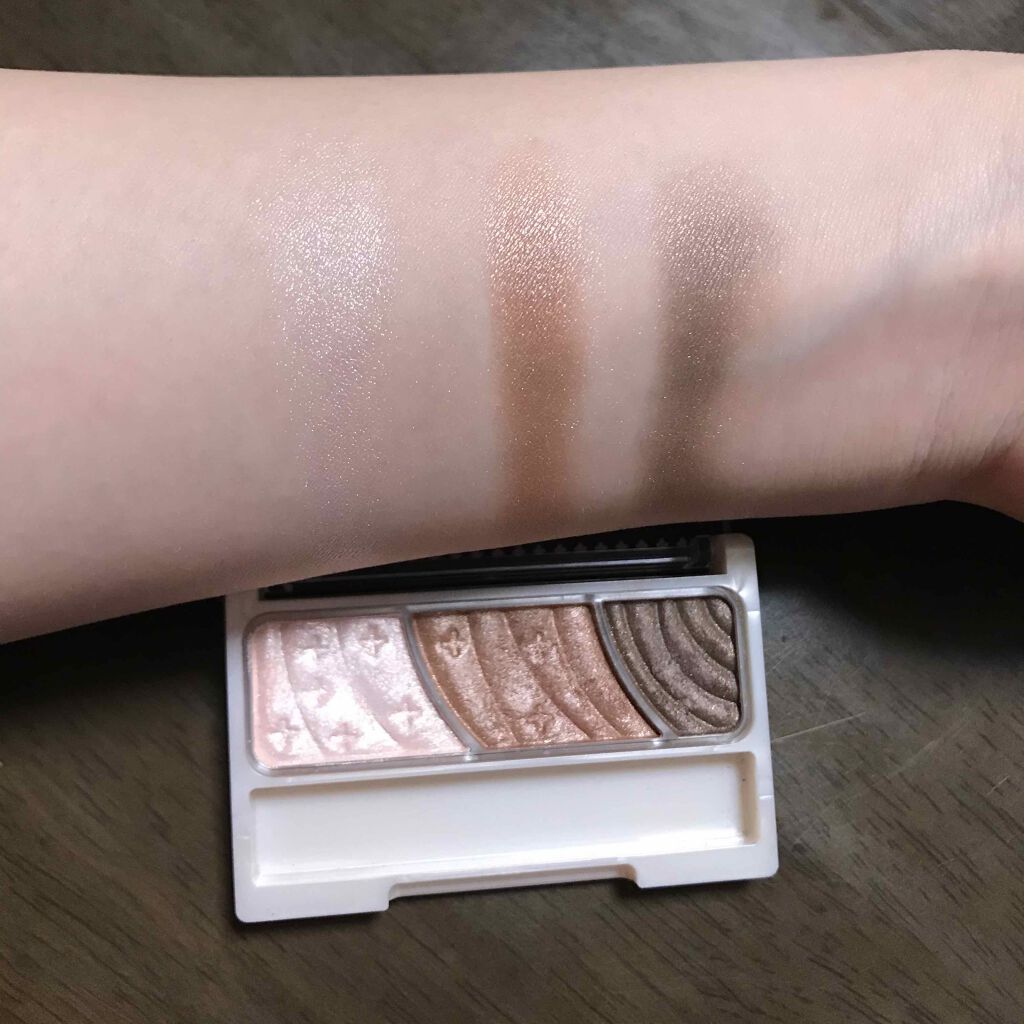 トーンアップアイシャドウ/CEZANNE/アイシャドウパレットを使ったクチコミ（3枚目）